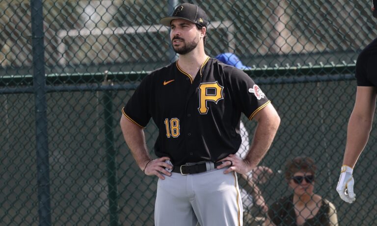 Austin Hedges and Robert Stephenson Rejoin the Pirates; Chase De Jong Lands on the Injured List